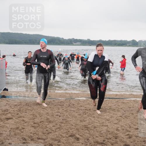 23.06.2024 - Viking Triathlon KatJ http://msf.ph/oto/6362790 23.06.2024 10:45:33 Schwimmen 54, 63, 220, 267, 274, 343, 375, 380, 403, 495, 506 meine-sportfotos.de