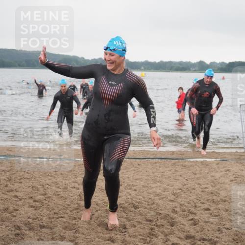 23.06.2024 - Viking Triathlon KatJ http://msf.ph/oto/6362822 23.06.2024 10:45:41 Schwimmen 54, 63, 220, 274, 343, 430, 433, 506, 641 meine-sportfotos.de