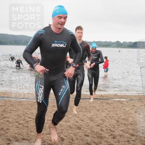 23.06.2024 - Viking Triathlon KatJ http://msf.ph/oto/6362881 23.06.2024 10:45:56 Schwimmen 18, 156, 247, 294, 395, 602, 644 meine-sportfotos.de