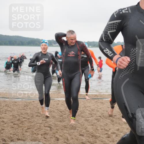 23.06.2024 - Viking Triathlon KatJ http://msf.ph/oto/6362916 23.06.2024 10:46:09 Schwimmen 18, 44, 162, 249, 294, 341, 359, 475, 514, 602, 645, 646 meine-sportfotos.de
