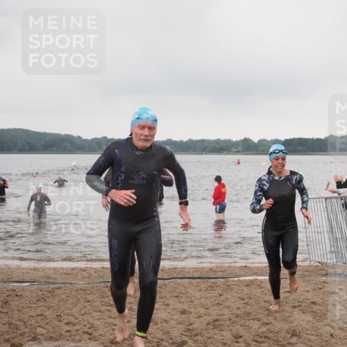 23.06.2024 - Viking Triathlon KatJ http://msf.ph/oto/6363050 23.06.2024 10:46:53 Schwimmen 74, 80, 169, 448, 459 meine-sportfotos.de