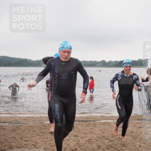23.06.2024 - Viking Triathlon KatJ http://msf.ph/oto/6363053 23.06.2024 10:46:53 Schwimmen 74, 80, 169, 448, 459 meine-sportfotos.de