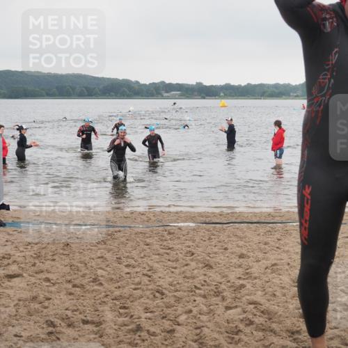 23.06.2024 - Viking Triathlon KatJ http://msf.ph/oto/6363066 23.06.2024 10:46:57 Schwimmen 80, 169, 281, 325, 459 meine-sportfotos.de