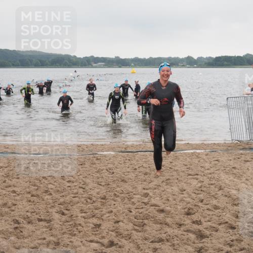 23.06.2024 - Viking Triathlon KatJ http://msf.ph/oto/6363190 23.06.2024 10:47:37 Schwimmen 19, 132, 423, 436, 547 meine-sportfotos.de