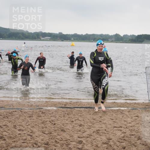 23.06.2024 - Viking Triathlon KatJ http://msf.ph/oto/6363200 23.06.2024 10:47:41 Schwimmen 19, 57, 132, 357, 370, 423 meine-sportfotos.de