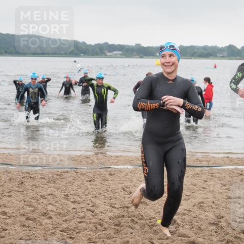 23.06.2024 - Viking Triathlon KatJ http://msf.ph/oto/6363230 23.06.2024 10:47:46 Schwimmen 19, 57, 132, 258, 357, 370, 423 meine-sportfotos.de