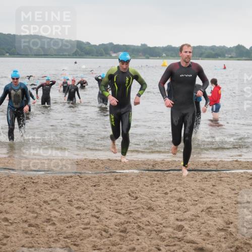 23.06.2024 - Viking Triathlon KatJ http://msf.ph/oto/6363255 23.06.2024 10:47:48 Schwimmen 19, 57, 258, 309, 357, 370, 423 meine-sportfotos.de