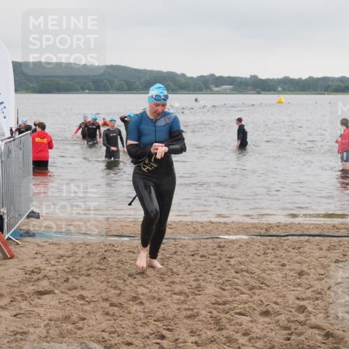 23.06.2024 - Viking Triathlon KatJ http://msf.ph/oto/6363425 23.06.2024 10:48:23 Schwimmen 79, 147, 157 meine-sportfotos.de
