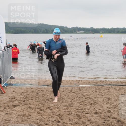23.06.2024 - Viking Triathlon KatJ http://msf.ph/oto/6363427 23.06.2024 10:48:23 Schwimmen 79, 147, 157 meine-sportfotos.de