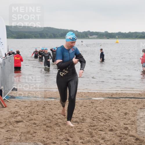 23.06.2024 - Viking Triathlon KatJ http://msf.ph/oto/6363432 23.06.2024 10:48:23 Schwimmen 79, 147, 157 meine-sportfotos.de