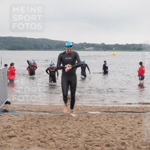 23.06.2024 - Viking Triathlon KatJ http://msf.ph/oto/6363453 23.06.2024 10:48:31 Schwimmen 21, 70, 79, 422 meine-sportfotos.de