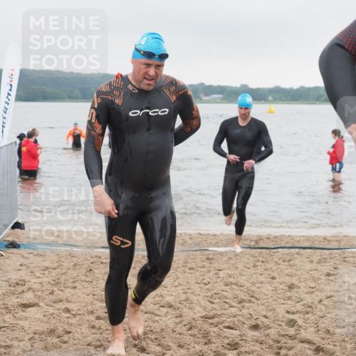 23.06.2024 - Viking Triathlon KatJ http://msf.ph/oto/6363513 23.06.2024 10:48:43 Schwimmen 21, 59, 70, 155, 248, 441 meine-sportfotos.de
