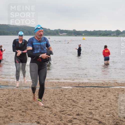 23.06.2024 - Viking Triathlon KatJ http://msf.ph/oto/6363537 23.06.2024 10:48:46 Schwimmen 59, 139, 155, 248, 441 meine-sportfotos.de