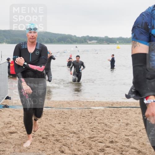 23.06.2024 - Viking Triathlon KatJ http://msf.ph/oto/6363554 23.06.2024 10:48:49 Schwimmen 59, 139, 155, 248 meine-sportfotos.de