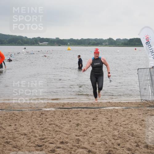 23.06.2024 - Viking Triathlon KatJ http://msf.ph/oto/6363623 23.06.2024 10:49:05 Schwimmen 373, 447, 637 meine-sportfotos.de