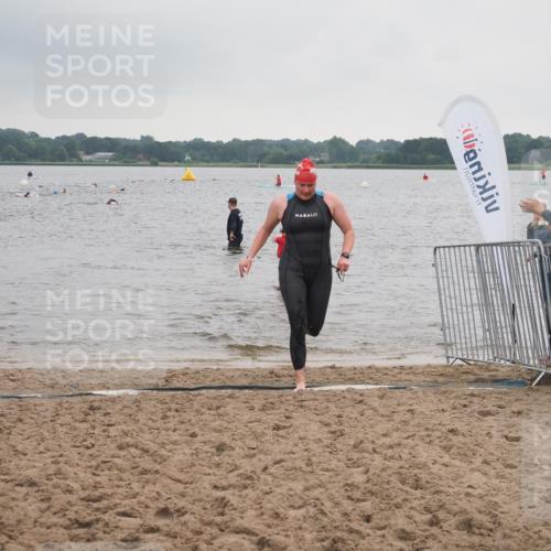 23.06.2024 - Viking Triathlon KatJ http://msf.ph/oto/6363632 23.06.2024 10:49:05 Schwimmen 373, 447, 637 meine-sportfotos.de