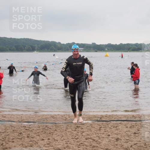 23.06.2024 - Viking Triathlon KatJ http://msf.ph/oto/6363678 23.06.2024 10:49:33 Schwimmen 64, 112, 236, 388 meine-sportfotos.de