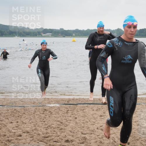 23.06.2024 - Viking Triathlon KatJ http://msf.ph/oto/6363718 23.06.2024 10:49:42 Schwimmen 64, 176, 236, 388 meine-sportfotos.de