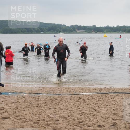 23.06.2024 - Viking Triathlon KatJ http://msf.ph/oto/6363738 23.06.2024 10:49:48 Schwimmen 64, 81, 176, 388, 622 meine-sportfotos.de