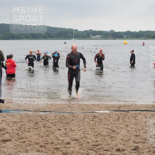 23.06.2024 - Viking Triathlon KatJ http://msf.ph/oto/6363739 23.06.2024 10:49:48 Schwimmen 64, 81, 176, 388, 622 meine-sportfotos.de