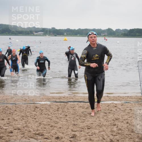 23.06.2024 - Viking Triathlon KatJ http://msf.ph/oto/6363823 23.06.2024 10:50:09 Schwimmen 213, 228, 252, 366, 379, 476, 617 meine-sportfotos.de