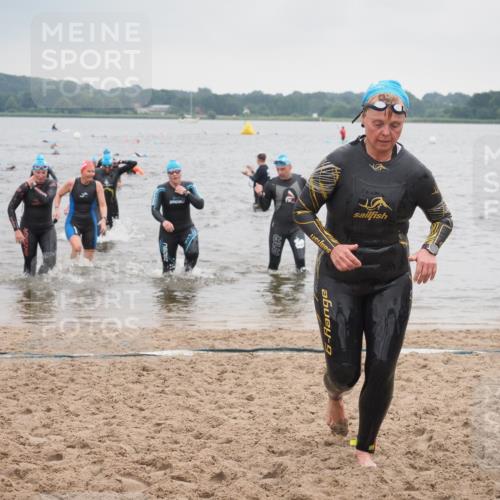 23.06.2024 - Viking Triathlon KatJ http://msf.ph/oto/6363831 23.06.2024 10:50:10 Schwimmen 213, 228, 252, 366, 379, 476, 617 meine-sportfotos.de