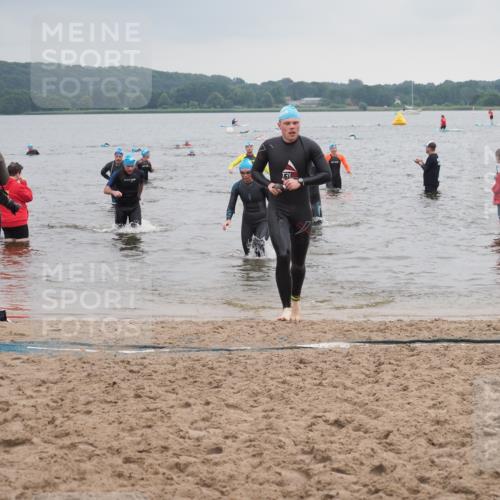 23.06.2024 - Viking Triathlon KatJ http://msf.ph/oto/6363899 23.06.2024 10:50:24 Schwimmen 170, 213, 272, 452, 538 meine-sportfotos.de