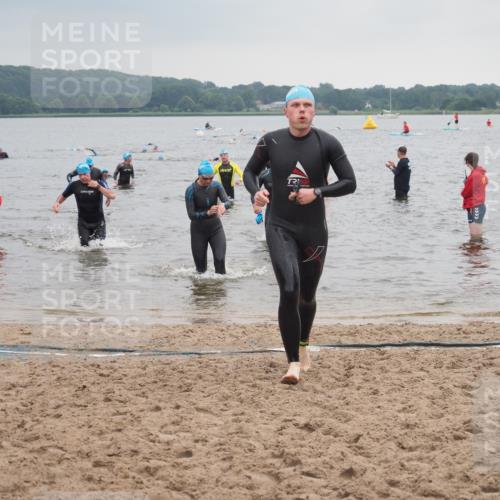 23.06.2024 - Viking Triathlon KatJ http://msf.ph/oto/6363904 23.06.2024 10:50:26 Schwimmen 170, 272, 452, 538 meine-sportfotos.de