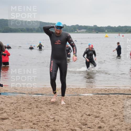 23.06.2024 - Viking Triathlon KatJ http://msf.ph/oto/6364062 23.06.2024 10:51:03 Schwimmen 45, 290, 635 meine-sportfotos.de