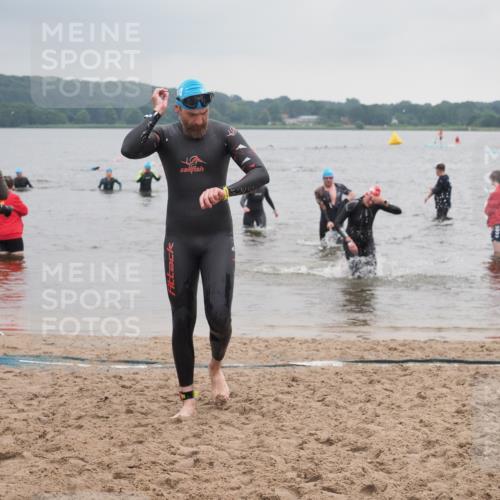 23.06.2024 - Viking Triathlon KatJ http://msf.ph/oto/6364071 23.06.2024 10:51:03 Schwimmen 45, 290, 635 meine-sportfotos.de