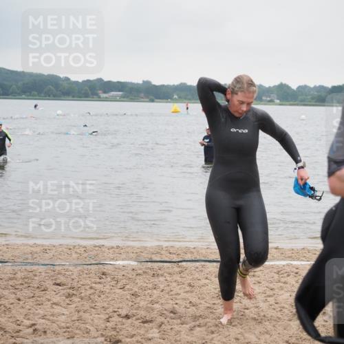 23.06.2024 - Viking Triathlon KatJ http://msf.ph/oto/6364123 23.06.2024 10:51:16 Schwimmen 290, 315 meine-sportfotos.de