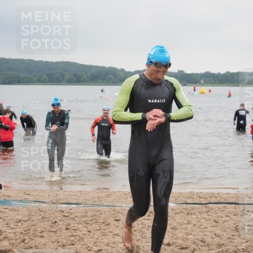 23.06.2024 - Viking Triathlon KatJ http://msf.ph/oto/6364171 23.06.2024 10:51:31 Schwimmen 49, 253, 501 meine-sportfotos.de