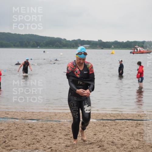 23.06.2024 - Viking Triathlon KatJ http://msf.ph/oto/6364529 23.06.2024 10:52:47 Schwimmen 159 meine-sportfotos.de