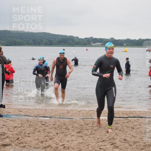 23.06.2024 - Viking Triathlon KatJ http://msf.ph/oto/6364568 23.06.2024 10:53:02 Schwimmen 145, 444, 481 meine-sportfotos.de