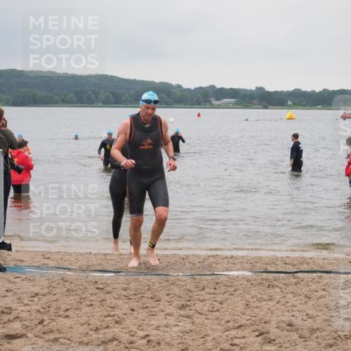 23.06.2024 - Viking Triathlon KatJ http://msf.ph/oto/6364582 23.06.2024 10:53:04 Schwimmen 145, 207, 444, 481 meine-sportfotos.de