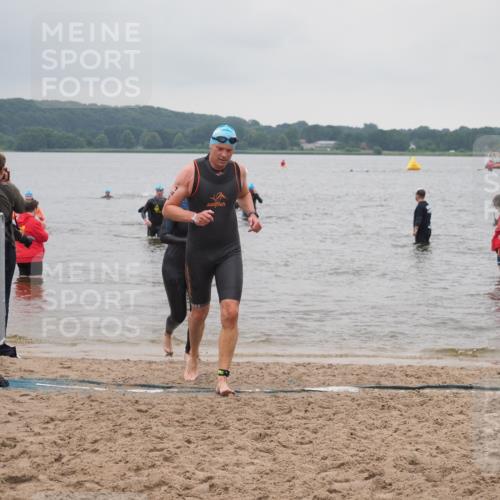 23.06.2024 - Viking Triathlon KatJ http://msf.ph/oto/6364583 23.06.2024 10:53:04 Schwimmen 145, 207, 444, 481 meine-sportfotos.de