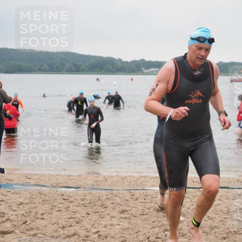 23.06.2024 - Viking Triathlon KatJ http://msf.ph/oto/6364601 23.06.2024 10:53:07 Schwimmen 145, 207, 444 meine-sportfotos.de