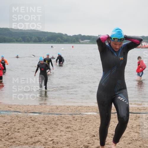23.06.2024 - Viking Triathlon KatJ http://msf.ph/oto/6364612 23.06.2024 10:53:08 Schwimmen 145, 207, 444 meine-sportfotos.de