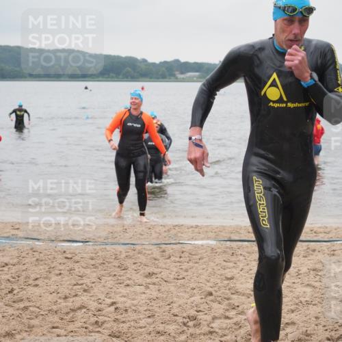 23.06.2024 - Viking Triathlon KatJ http://msf.ph/oto/6364685 23.06.2024 10:53:23 Schwimmen 241, 411, 536, 540, 629 meine-sportfotos.de