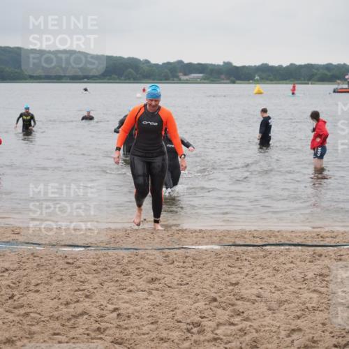 23.06.2024 - Viking Triathlon KatJ http://msf.ph/oto/6364687 23.06.2024 10:53:24 Schwimmen 241, 411, 536, 540, 629 meine-sportfotos.de