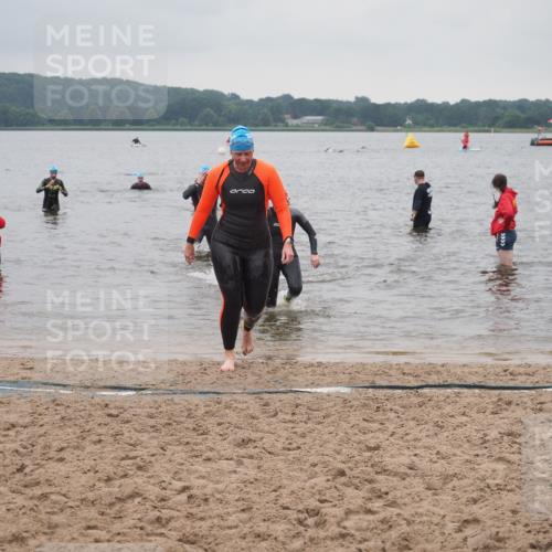23.06.2024 - Viking Triathlon KatJ http://msf.ph/oto/6364694 23.06.2024 10:53:24 Schwimmen 241, 411, 536, 540, 629 meine-sportfotos.de