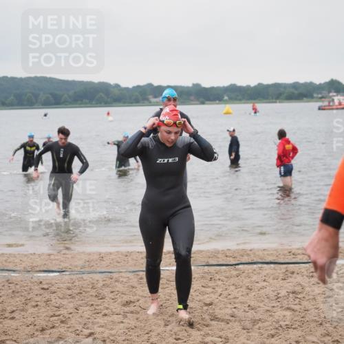 23.06.2024 - Viking Triathlon KatJ http://msf.ph/oto/6364716 23.06.2024 10:53:31 Schwimmen 241, 411, 629 meine-sportfotos.de