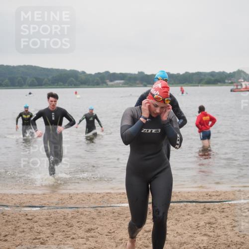 23.06.2024 - Viking Triathlon KatJ http://msf.ph/oto/6364722 23.06.2024 10:53:32 Schwimmen 241, 411, 629 meine-sportfotos.de