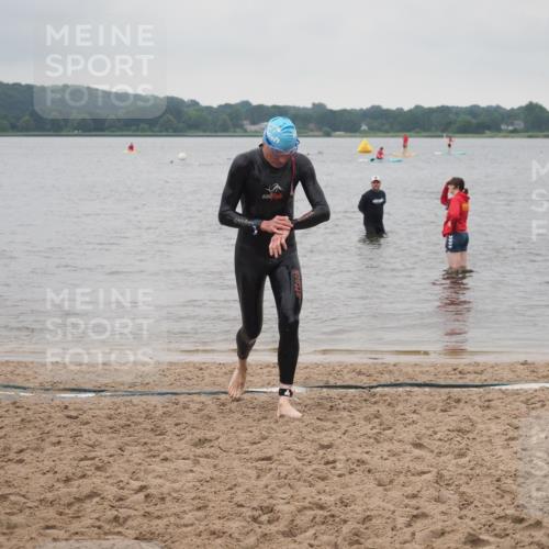 23.06.2024 - Viking Triathlon KatJ http://msf.ph/oto/6364874 23.06.2024 10:54:21 Schwimmen 154 meine-sportfotos.de