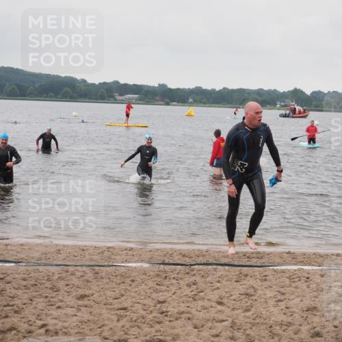 23.06.2024 - Viking Triathlon KatJ http://msf.ph/oto/6364921 23.06.2024 10:56:10 Schwimmen 92, 227, 346 meine-sportfotos.de