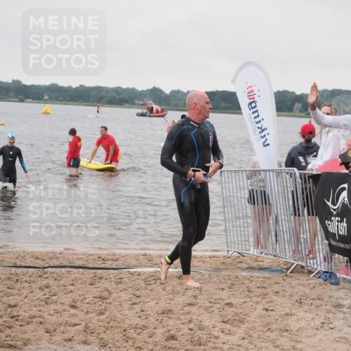 23.06.2024 - Viking Triathlon KatJ http://msf.ph/oto/6364931 23.06.2024 10:56:11 Schwimmen 92, 227, 346 meine-sportfotos.de