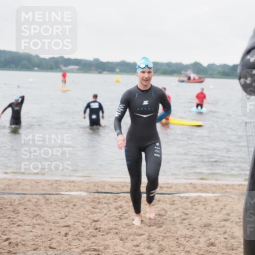 23.06.2024 - Viking Triathlon KatJ http://msf.ph/oto/6365014 23.06.2024 10:56:21 Schwimmen 92, 227 meine-sportfotos.de