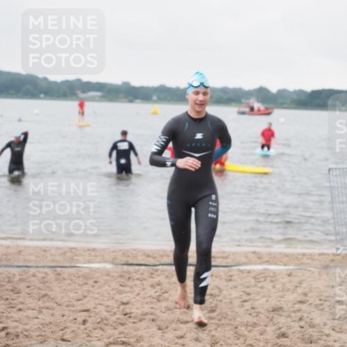 23.06.2024 - Viking Triathlon KatJ http://msf.ph/oto/6365017 23.06.2024 10:56:21 Schwimmen 92, 227 meine-sportfotos.de