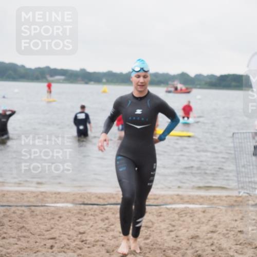 23.06.2024 - Viking Triathlon KatJ http://msf.ph/oto/6365020 23.06.2024 10:56:21 Schwimmen 92, 227 meine-sportfotos.de