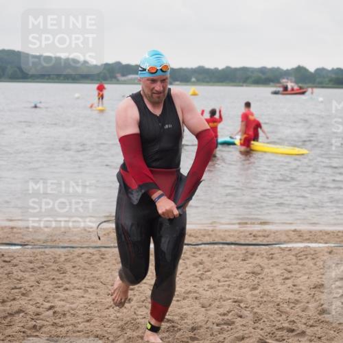 23.06.2024 - Viking Triathlon KatJ http://msf.ph/oto/6365081 23.06.2024 10:56:34 Schwimmen 85 meine-sportfotos.de